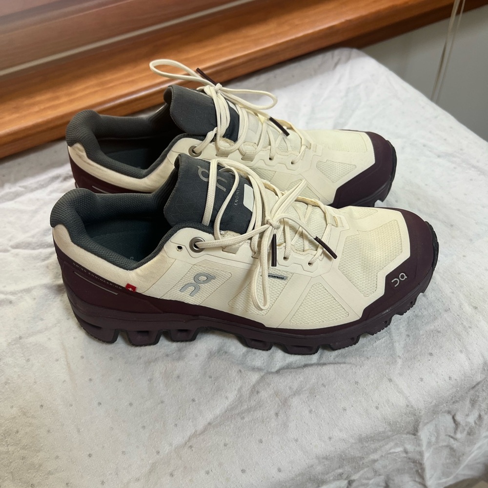 On Cloud Cloudventure size 7